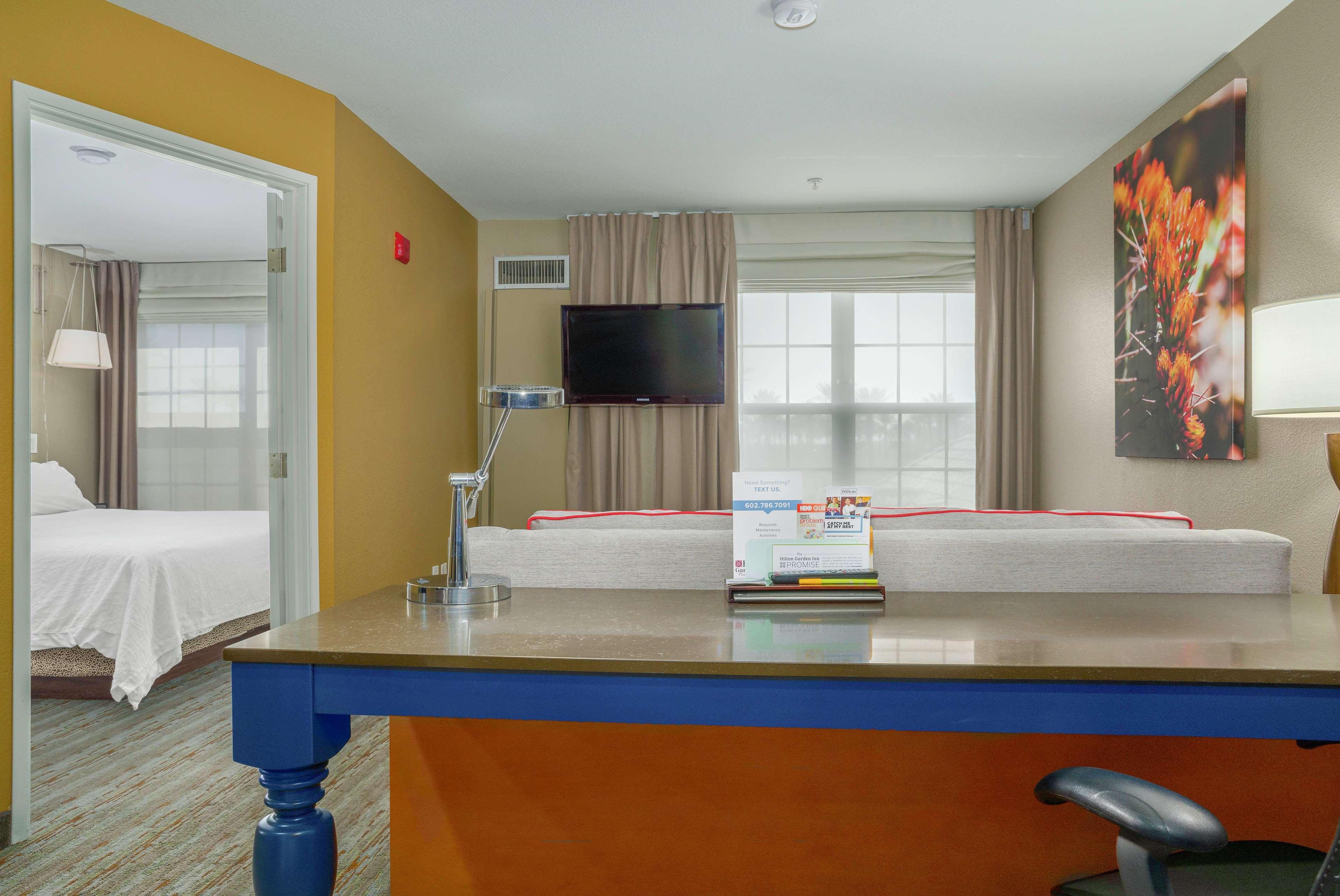 Hilton Garden Inn Phoenix Airport Ngoại thất bức ảnh