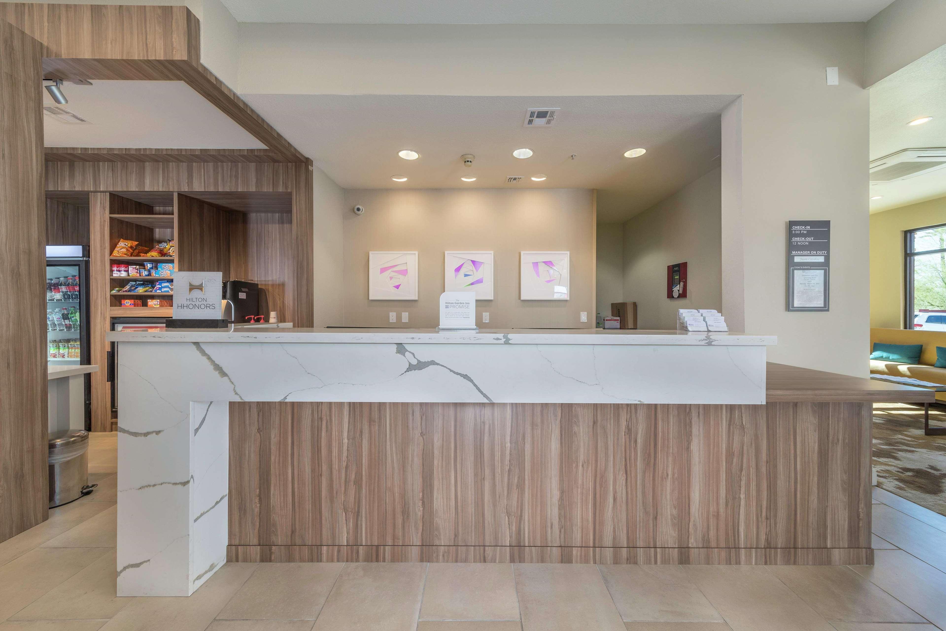 Hilton Garden Inn Phoenix Airport Ngoại thất bức ảnh