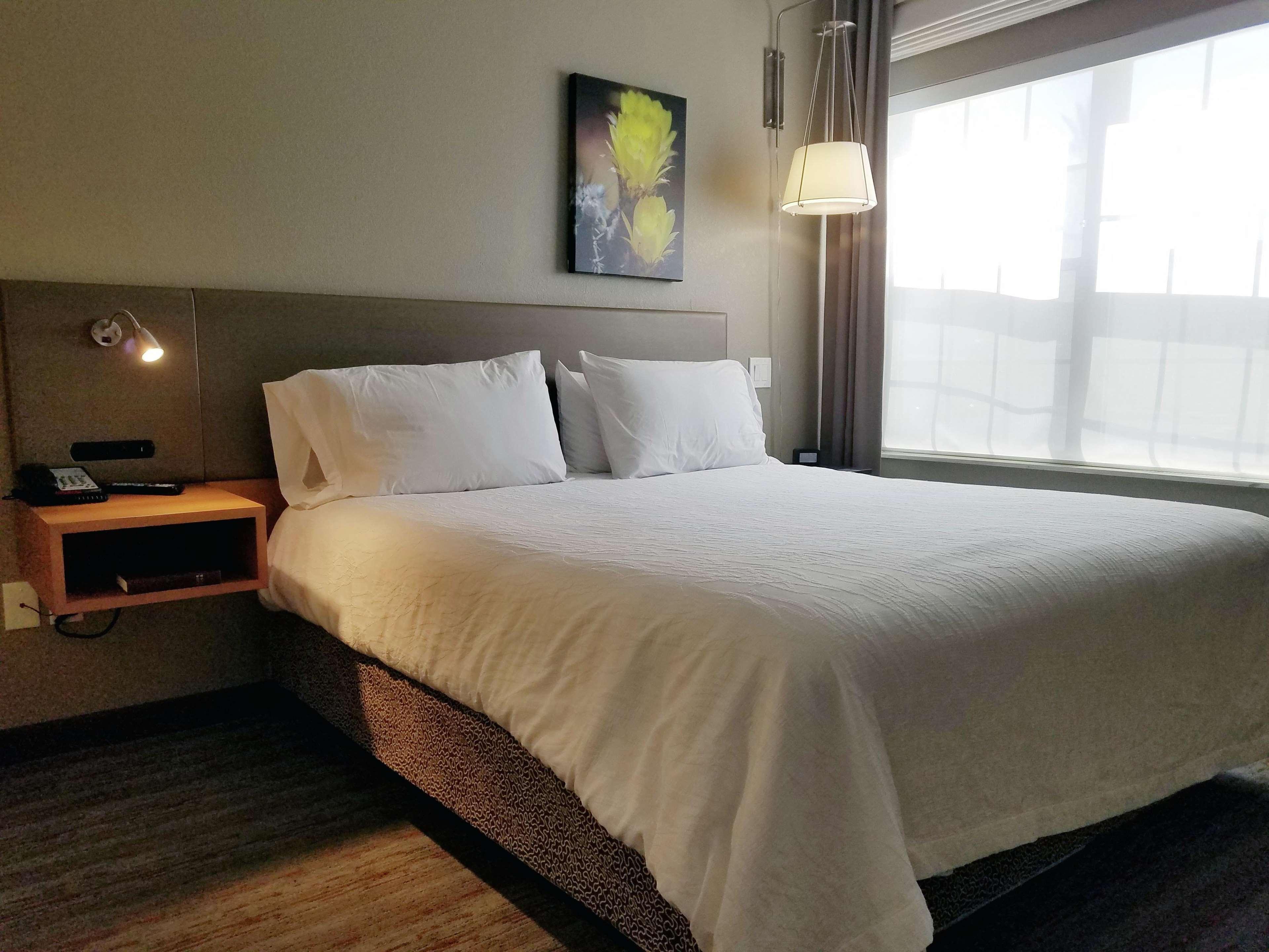 Hilton Garden Inn Phoenix Airport Ngoại thất bức ảnh