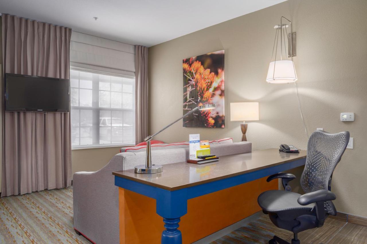 Hilton Garden Inn Phoenix Airport Ngoại thất bức ảnh